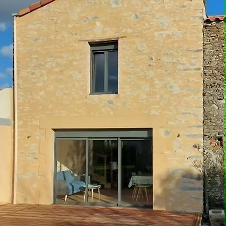 Maison d'hôtes Le De L'école De La Pierre Saint-Martin-des-Noyers